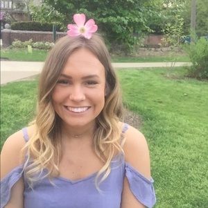 Meet your Posher, Emily